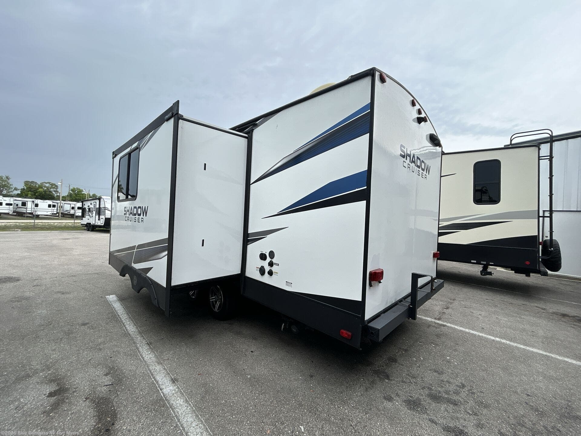 2022 Shadow Cruiser 225rbs Shadow by Cruiser RV from Blue Compass RV Fort Myers in Fort Myers, Florida
