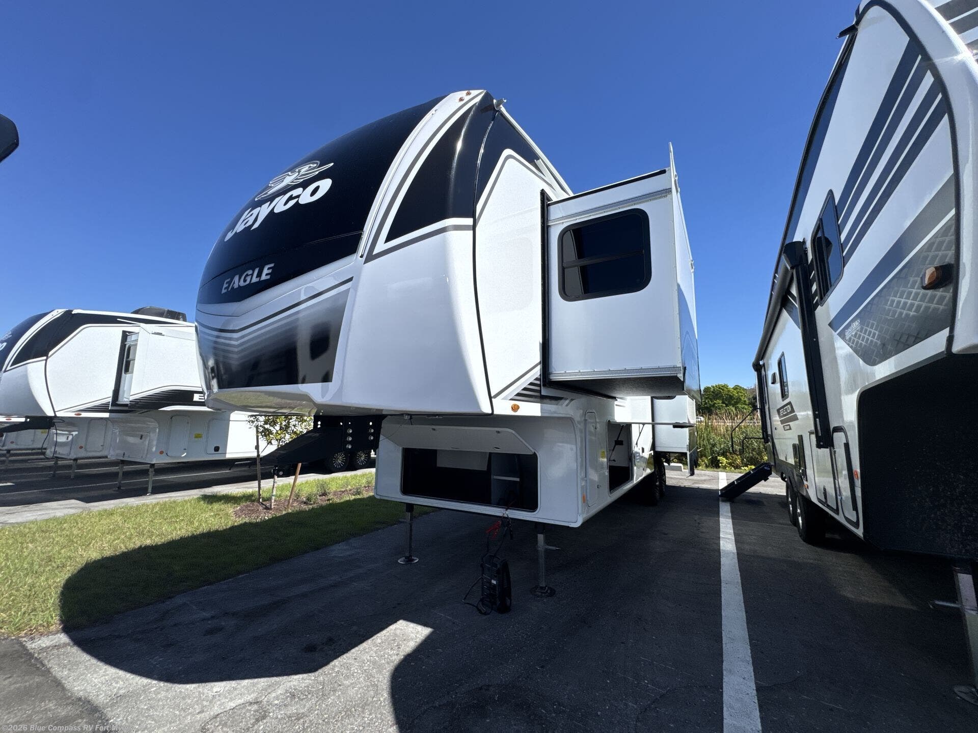 2026 Jayco Eagle 365UKTS - New Fifth Wheel For Sale by Blue Compass RV Fort Myers in Fort Myers, Florida features Slideout