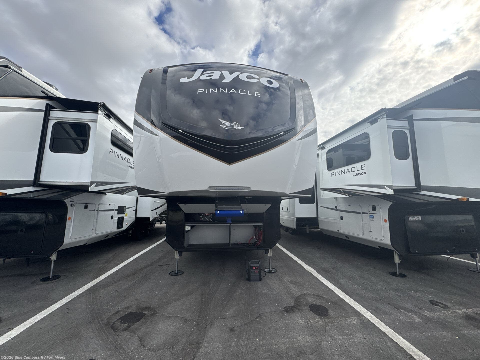 2026 Pinnacle 38FBRK by Jayco from Blue Compass RV Fort Myers in Fort Myers, Florida