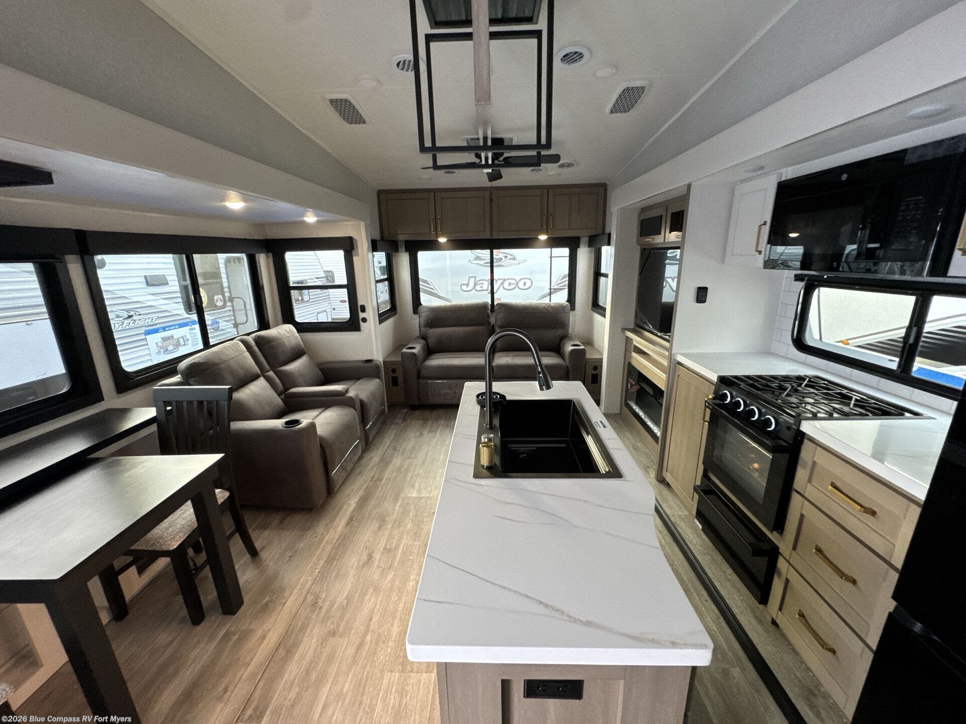 New 2026 Jayco Eagle 321RSTS available in Fort Myers, Florida