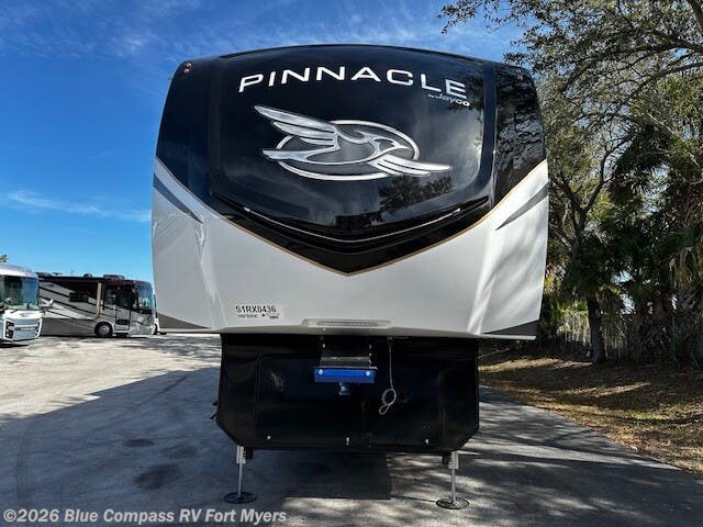 2025 Pinnacle 38FBRK by Jayco from Blue Compass RV Fort Myers in Fort Myers, Florida