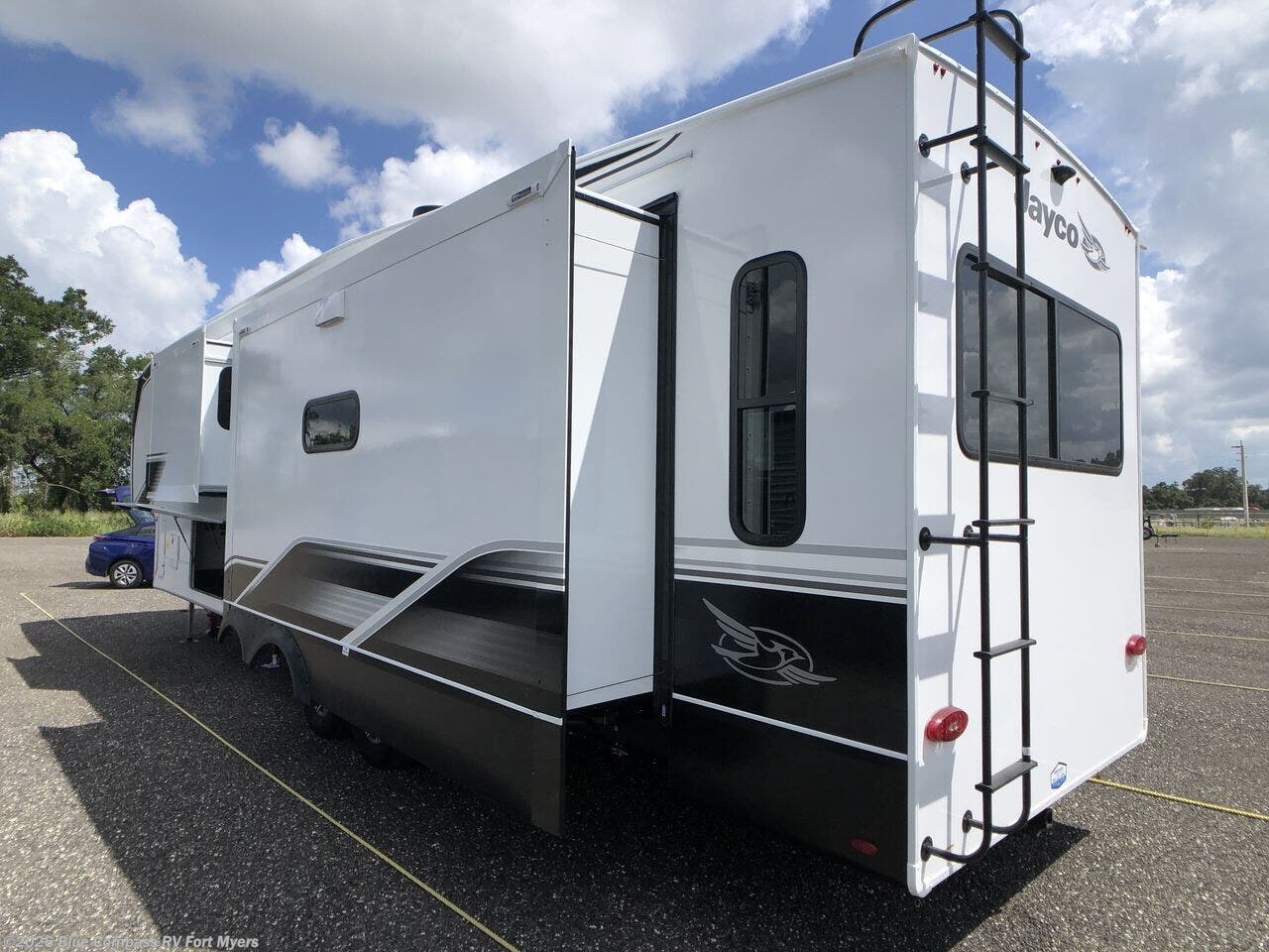 New 2026 Jayco Eagle 370FBTS available in Fort Myers, Florida