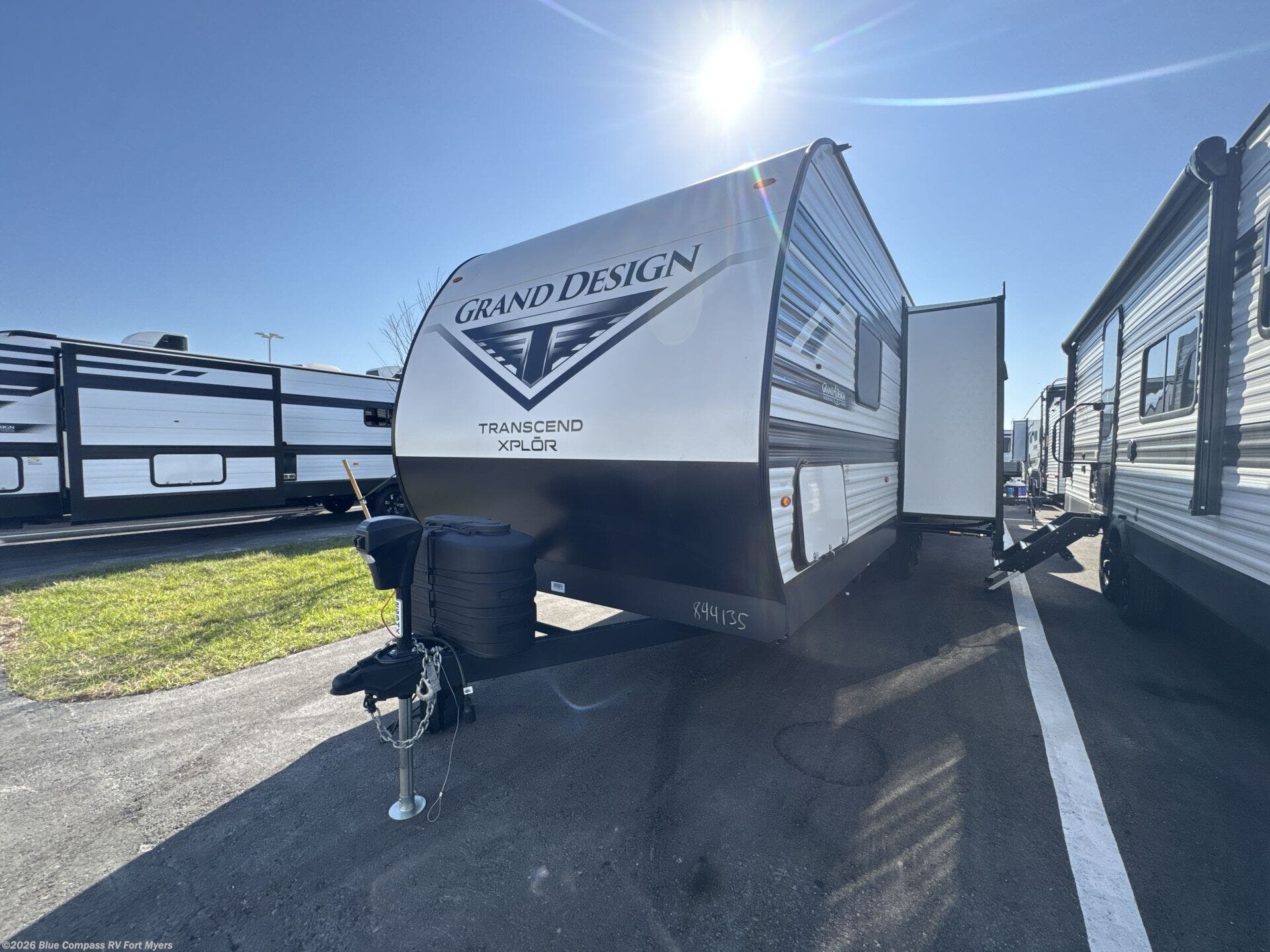 2026 Transcend Xplor 26BHX by Grand Design from Blue Compass RV Fort Myers in Fort Myers, Florida