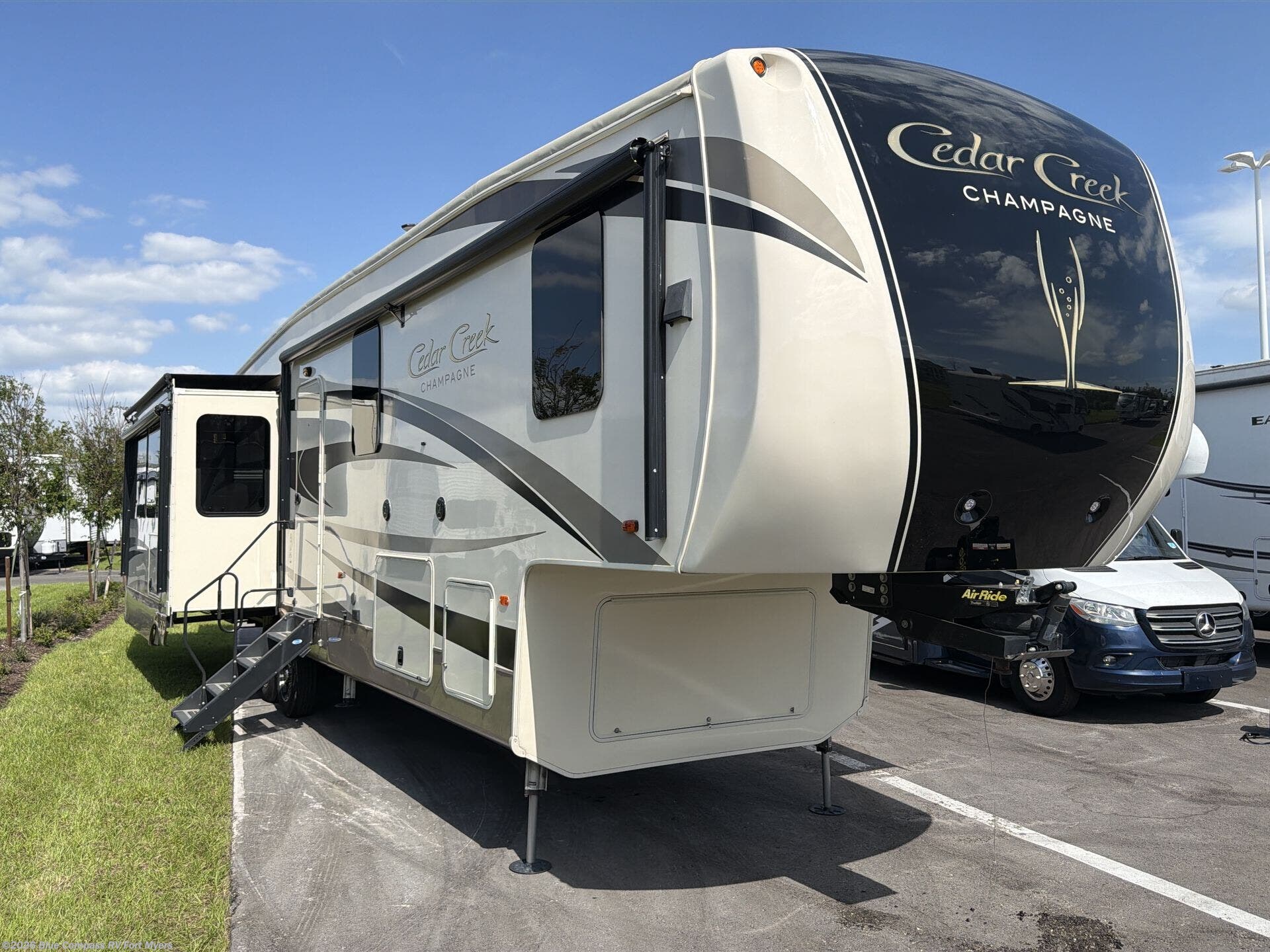 2018 Cedar Creek Champagne Edition 38EL by Forest River from Blue Compass RV Fort Myers in Fort Myers, Florida