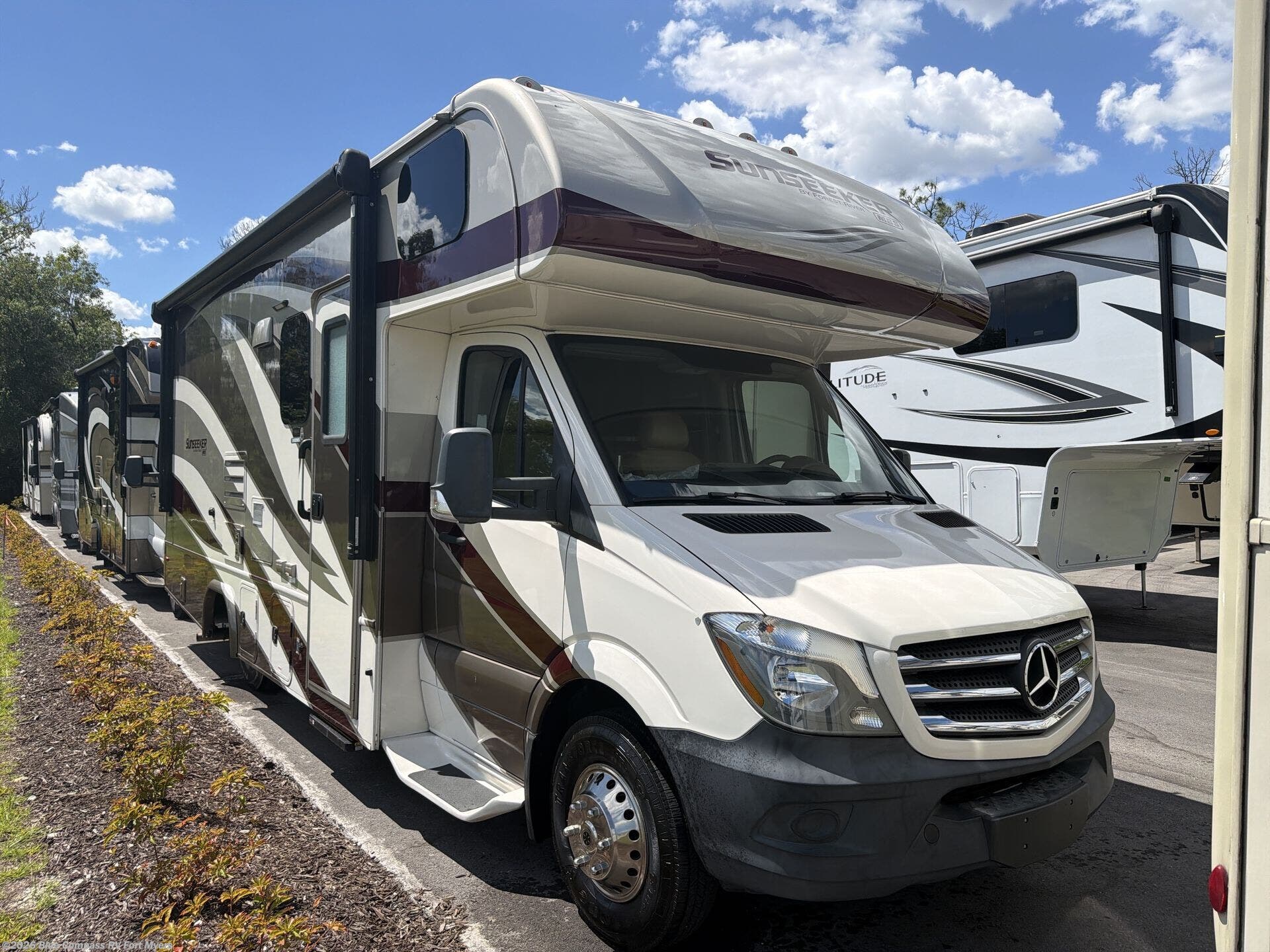 2018 Sunseeker MBS 2400W by Forest River from Blue Compass RV Fort Myers in Fort Myers, Florida