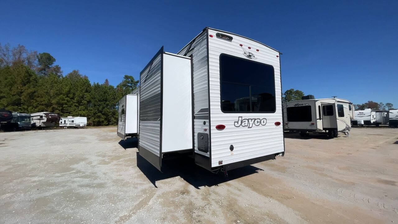 New 2026 Jayco Jay Flight Bungalow 401FLTS DS available in Fort Myers, Florida