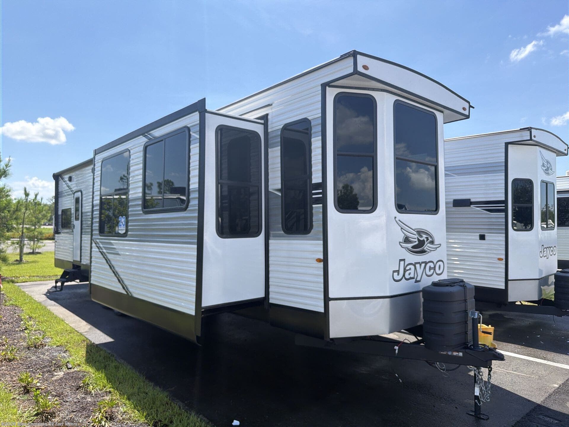 2026 Jay Flight Bungalow 401FLTS DS by Jayco from Blue Compass RV Fort Myers in Fort Myers, Florida