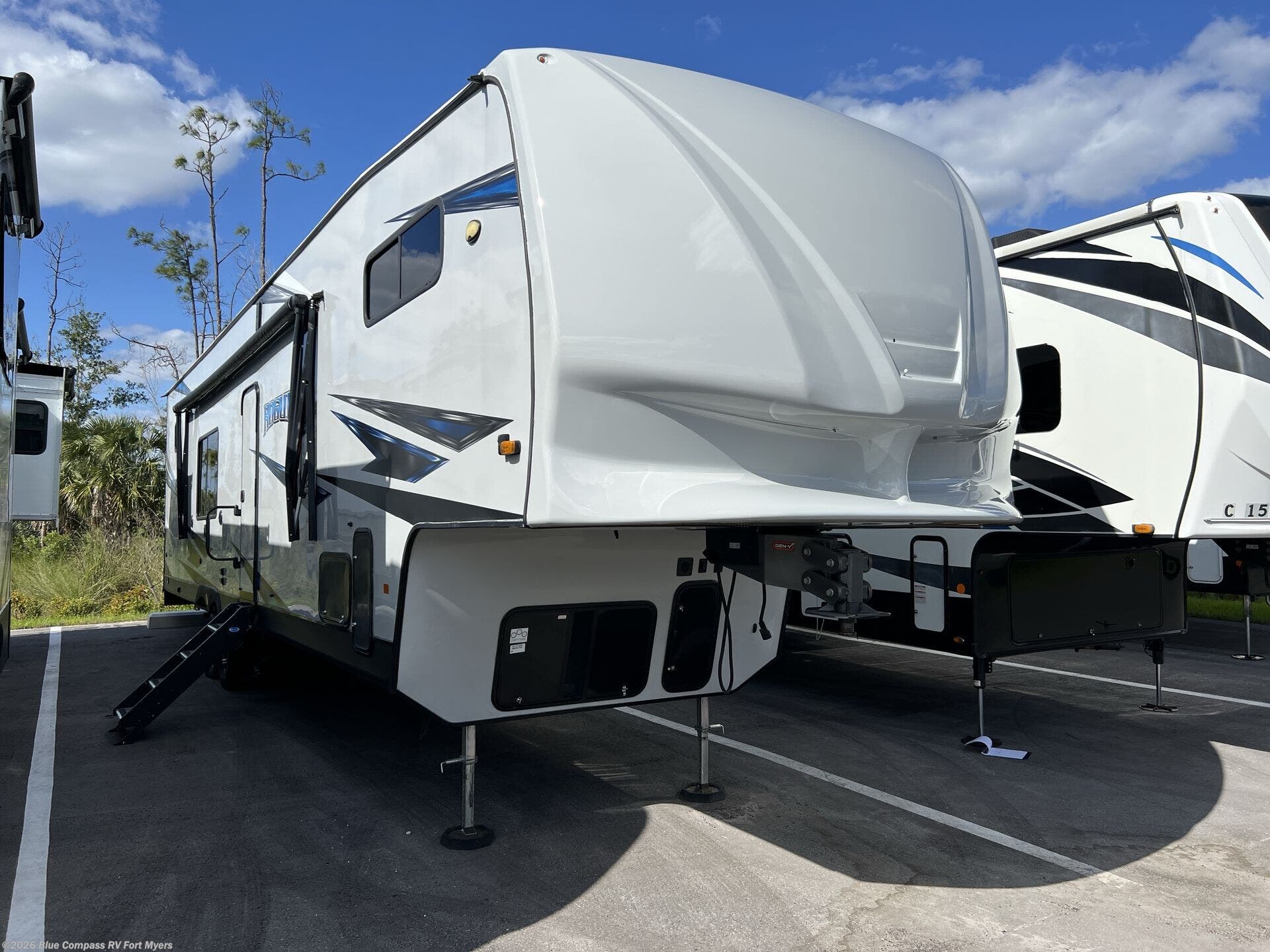2020 Forest River Vengeance 322 - Used Toy Hauler For Sale by Blue Compass RV Fort Myers in Fort Myers, Florida