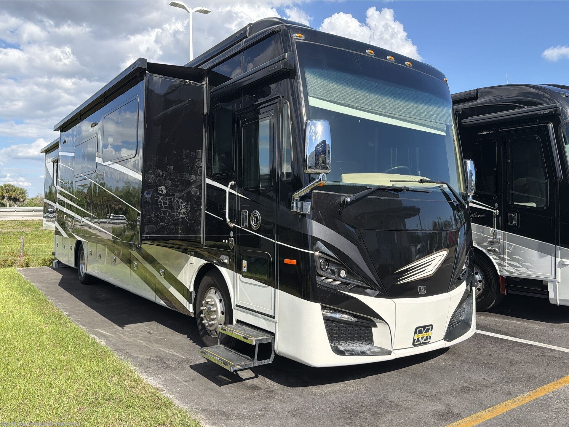 2023 Phaeton 40 IH by Tiffin from Blue Compass RV Fort Myers in Fort Myers, Florida