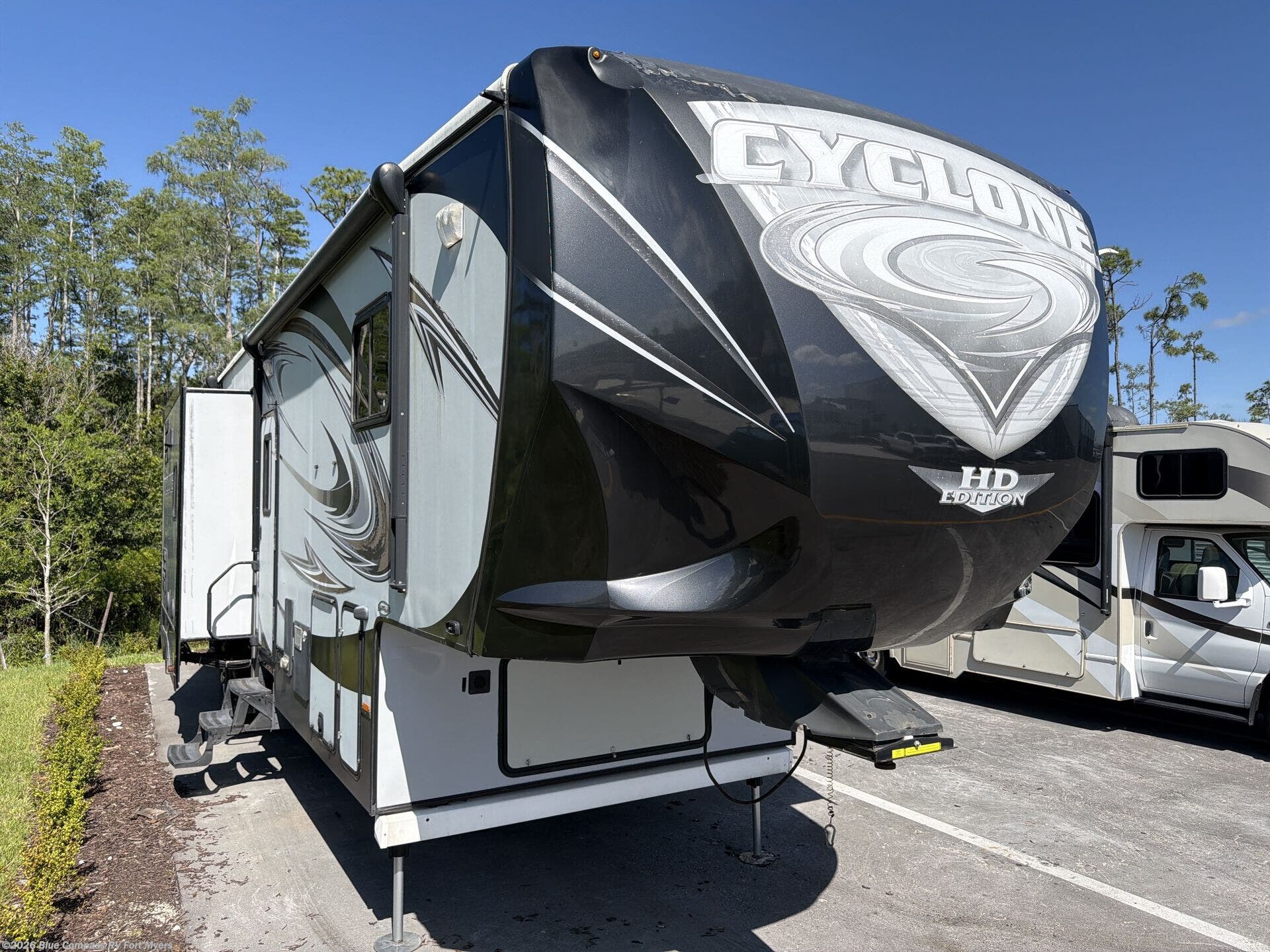 2013 Cyclone 3110 by Heartland from Blue Compass RV Fort Myers in Fort Myers, Florida