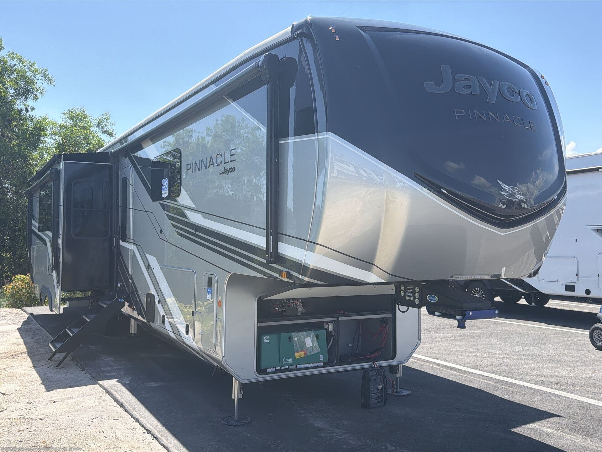 2026 Pinnacle 38FBRK by Jayco from Blue Compass RV Fort Myers in Fort Myers, Florida