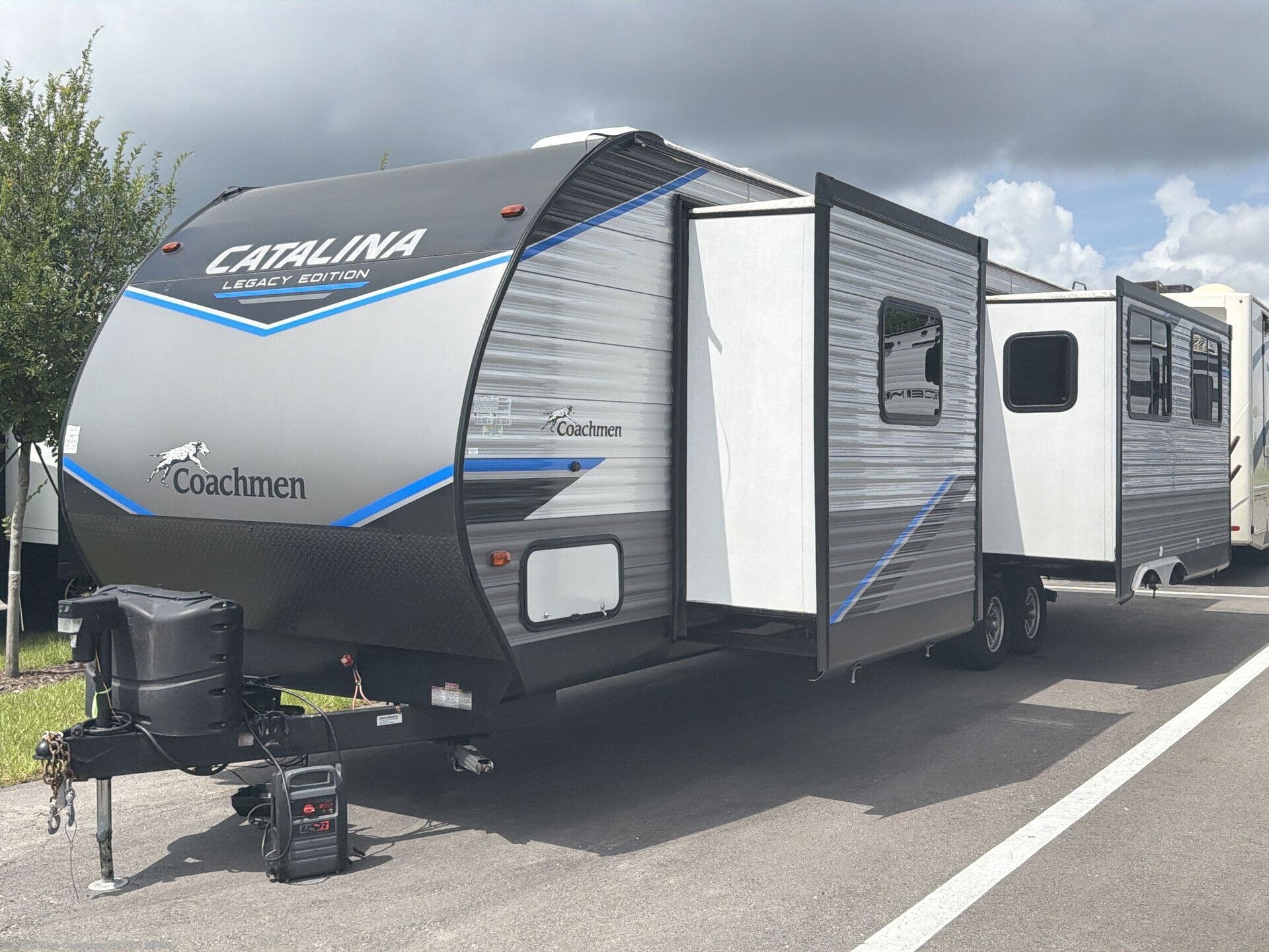 Used 2022 Coachmen Catalina Legacy 303RKDS available in Fort Myers, Florida