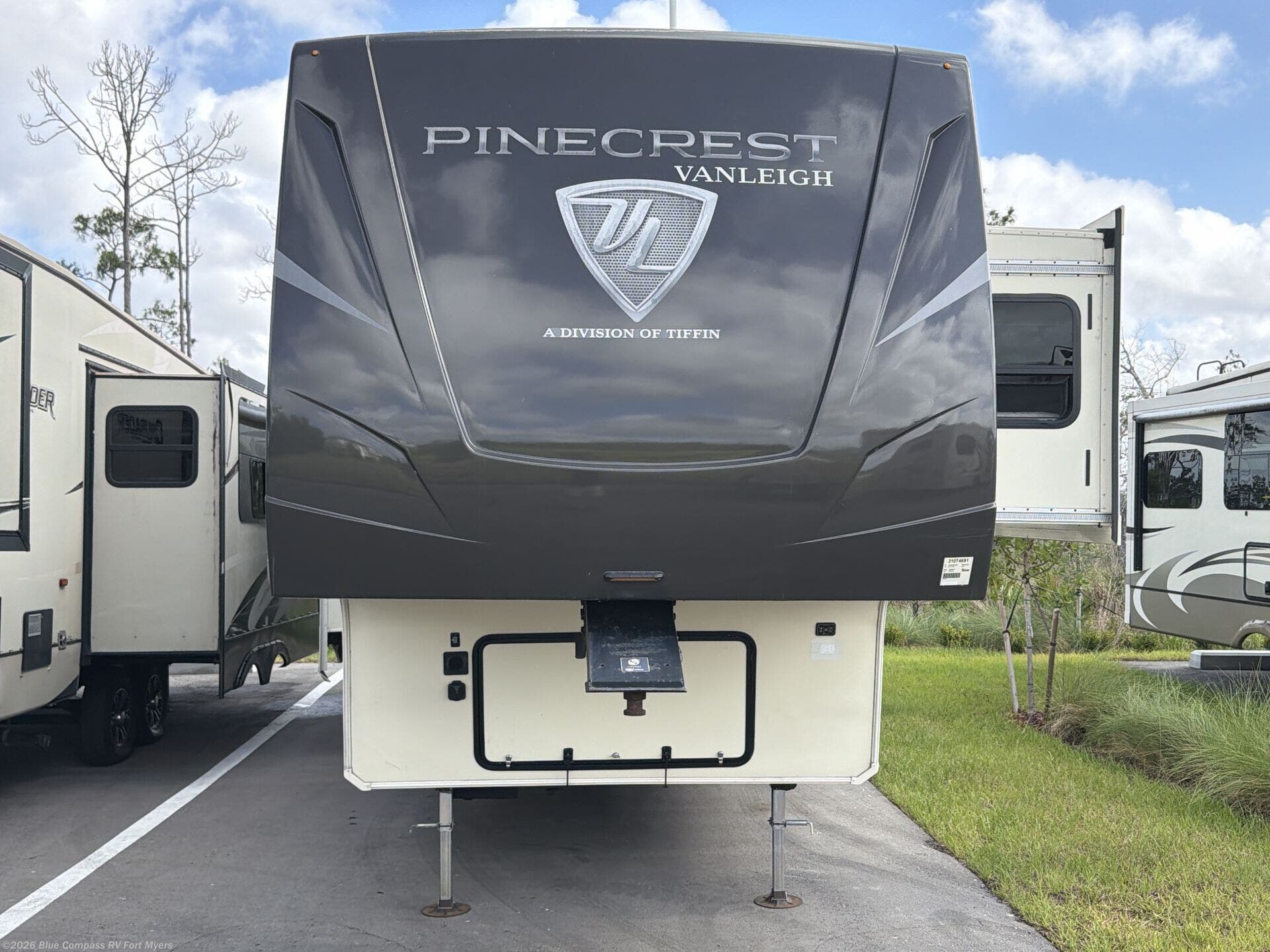 Used 2021 Vanleigh PineCrest 335RLP available in Fort Myers, Florida