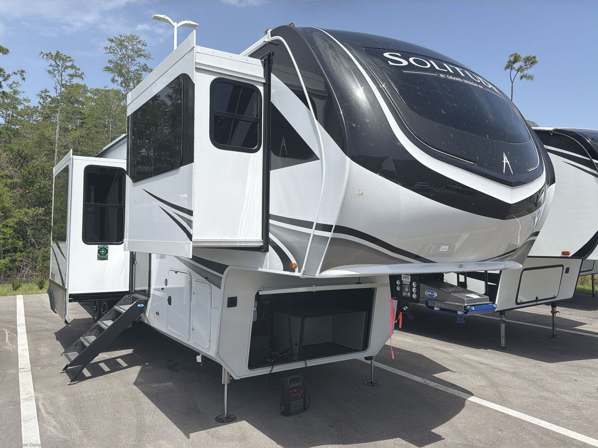 2027 Solitude 380FL by Grand Design from Blue Compass RV Fort Myers in Fort Myers, Florida