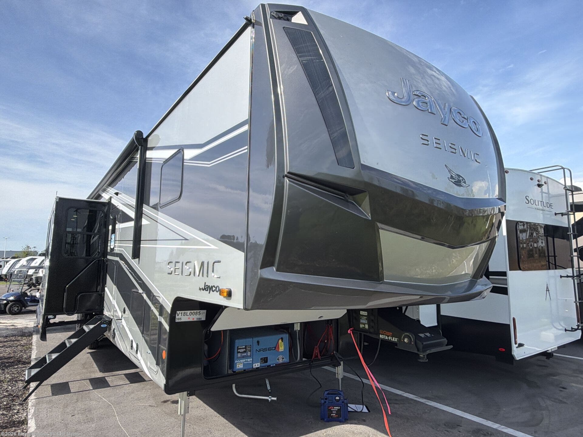 2027 Seismic 395 by Jayco from Blue Compass RV Fort Myers in Fort Myers, Florida