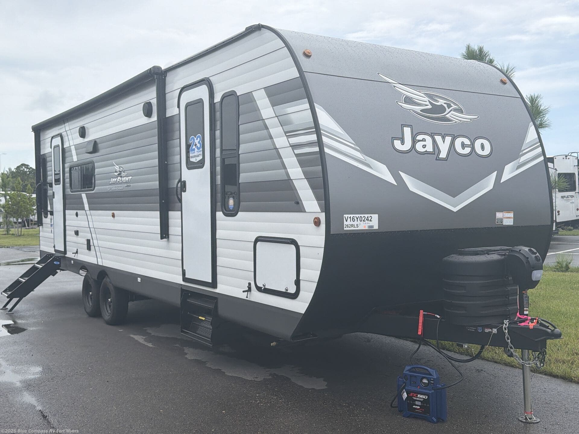 2027 Jayco Jay Flight 262RLS - New Travel Trailer For Sale by Blue Compass RV Fort Myers in Fort Myers, Florida