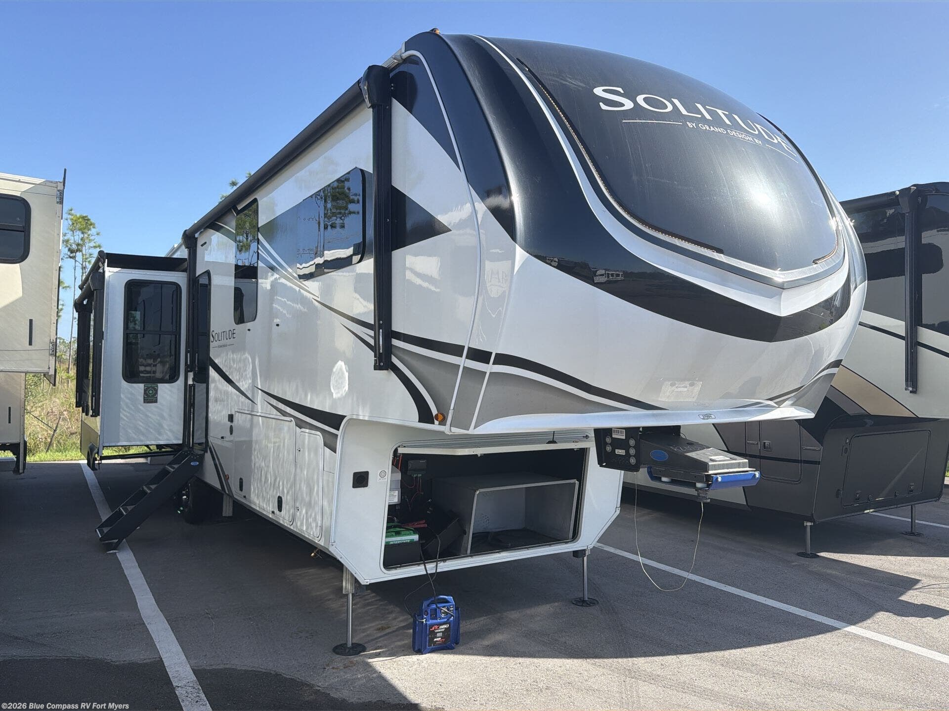 2025 Solitude 370DV by Grand Design from Blue Compass RV Fort Myers in Fort Myers, Florida