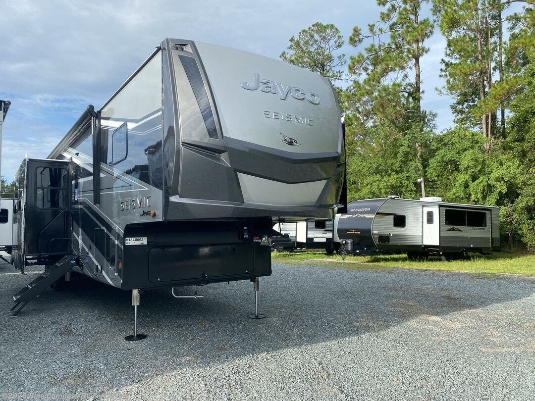 New 2027 Jayco Seismic 395 available in Fort Myers, Florida
