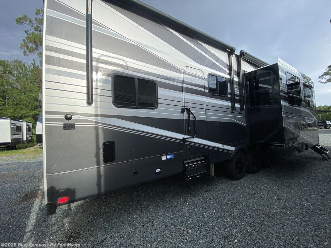 2027 Seismic 395 by Jayco from Blue Compass RV Fort Myers in Fort Myers, Florida
