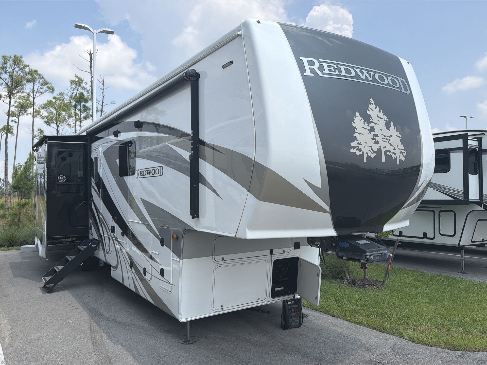 2022 Redwood 4001LK by Redwood RV from Blue Compass RV Fort Myers in Fort Myers, Florida