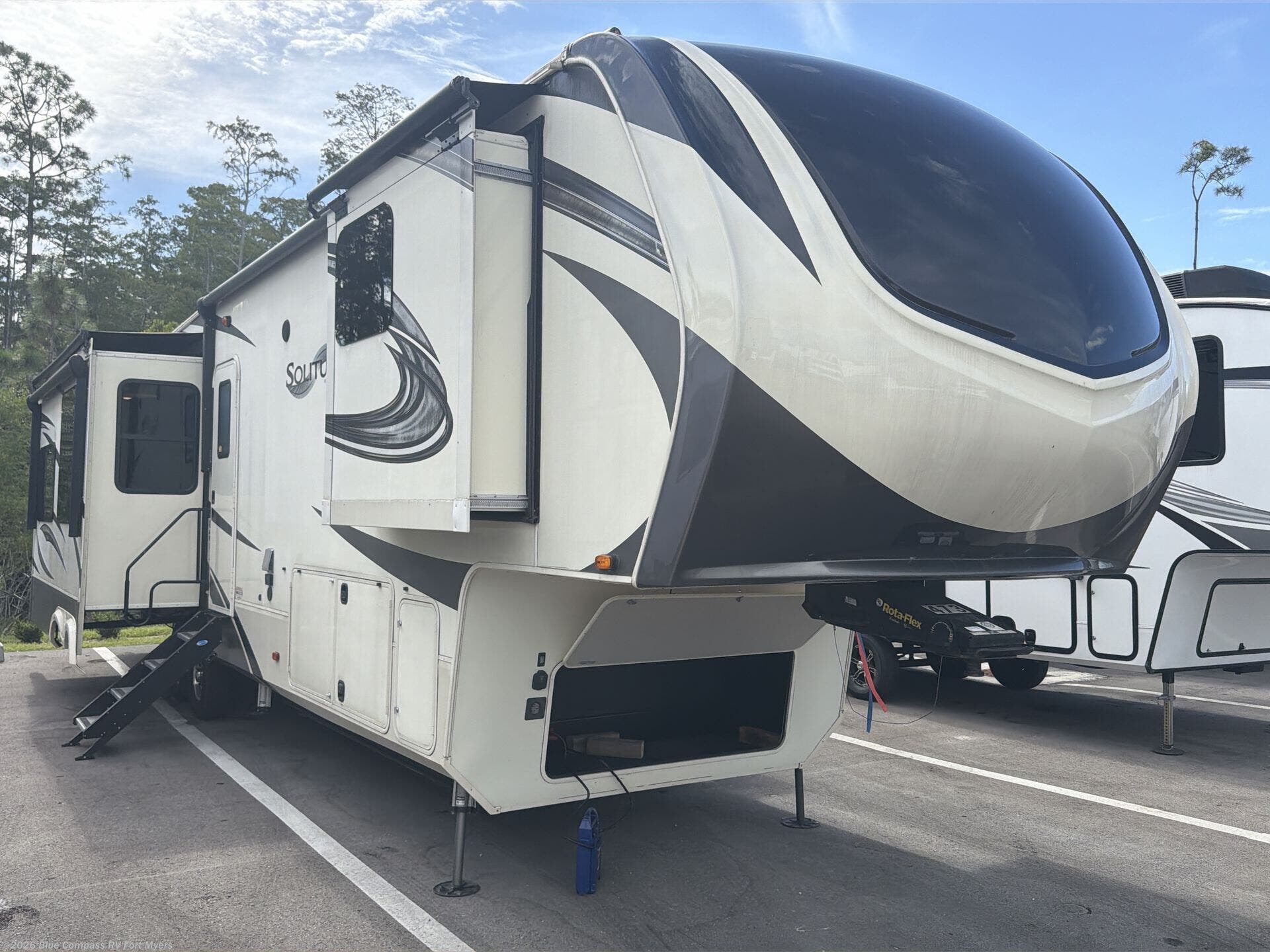 2019 Solitude 385GK by Grand Design from Blue Compass RV Fort Myers in Fort Myers, Florida