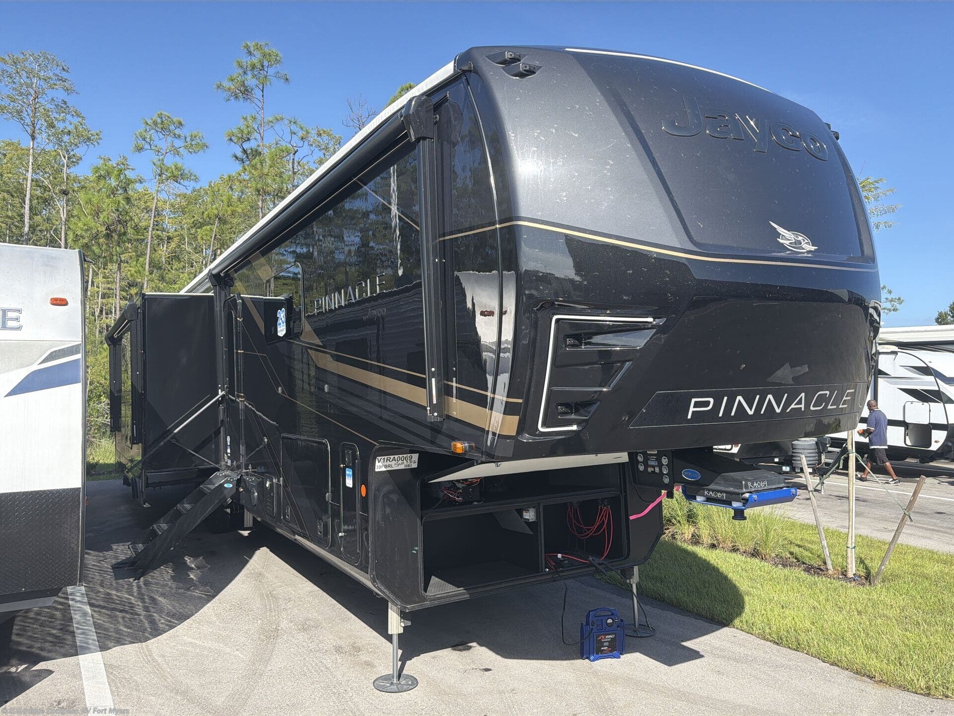 2027 Pinnacle 39FBRL by Jayco from Blue Compass RV Fort Myers in Fort Myers, Florida