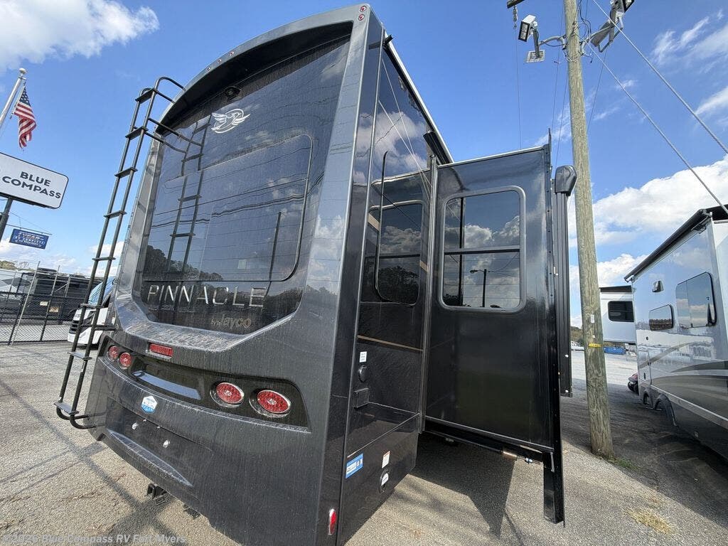 2027 Pinnacle 39FBRL by Jayco from Blue Compass RV Fort Myers in Fort Myers, Florida