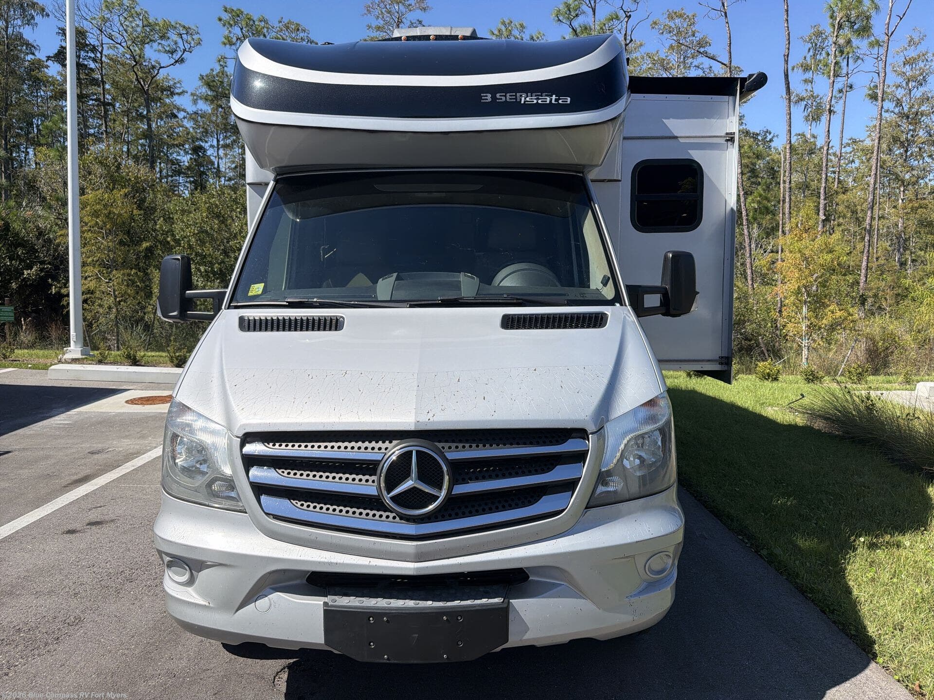 Used 2018 Dynamax Corp isata 3 24RW available in Fort Myers, Florida