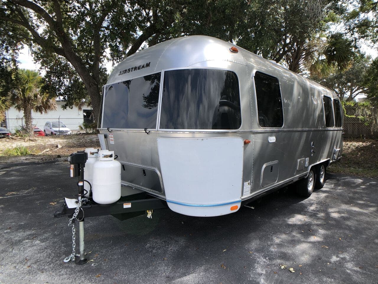 2024 Airstream Flying Cloud 25FB Twin RV for Sale in Casselberry, FL