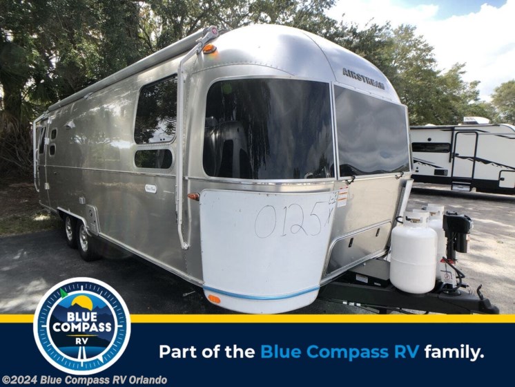 New 2024 Airstream Flying Cloud 27FB available in Casselberry, Florida