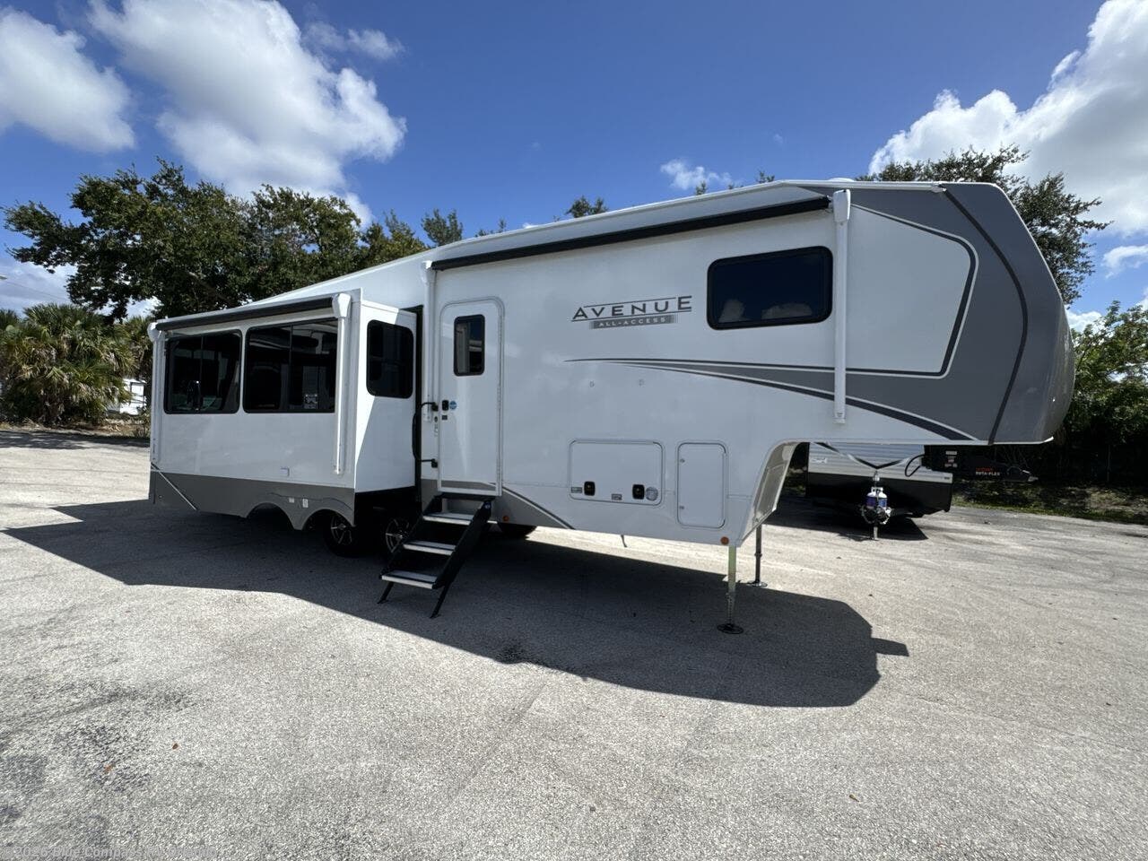 2026 Avenue All-Access 29RL by Alliance RV from Blue Compass RV Orlando in Casselberry, Florida