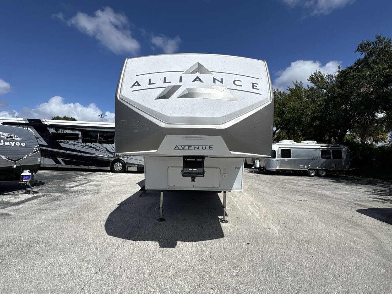 New 2026 Alliance RV Avenue All-Access 29RL available in Casselberry, Florida