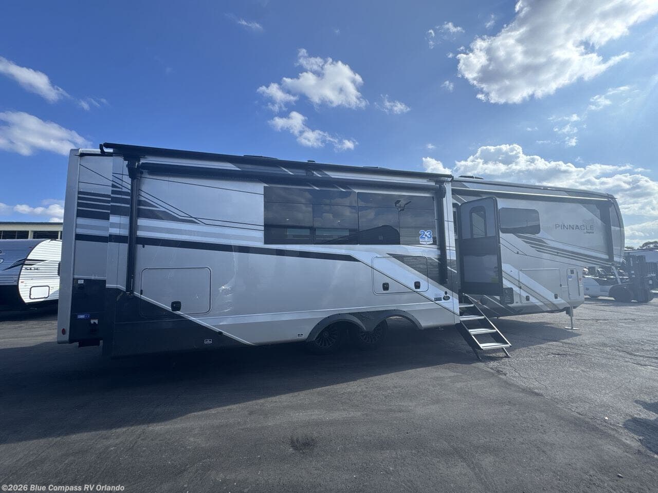 2026 Pinnacle 38FBRK by Jayco from Blue Compass RV Orlando in Casselberry, Florida