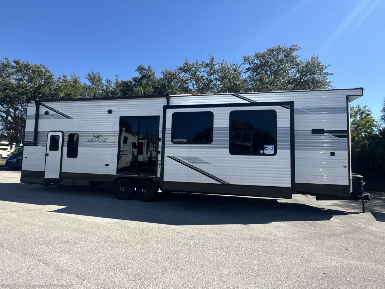 New 2026 Jayco Jay Flight Bungalow 404LOFT DS available in Casselberry, Florida