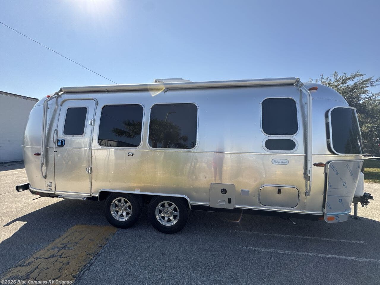 New 2026 Airstream Flying Cloud 23FB Twin available in Casselberry, Florida