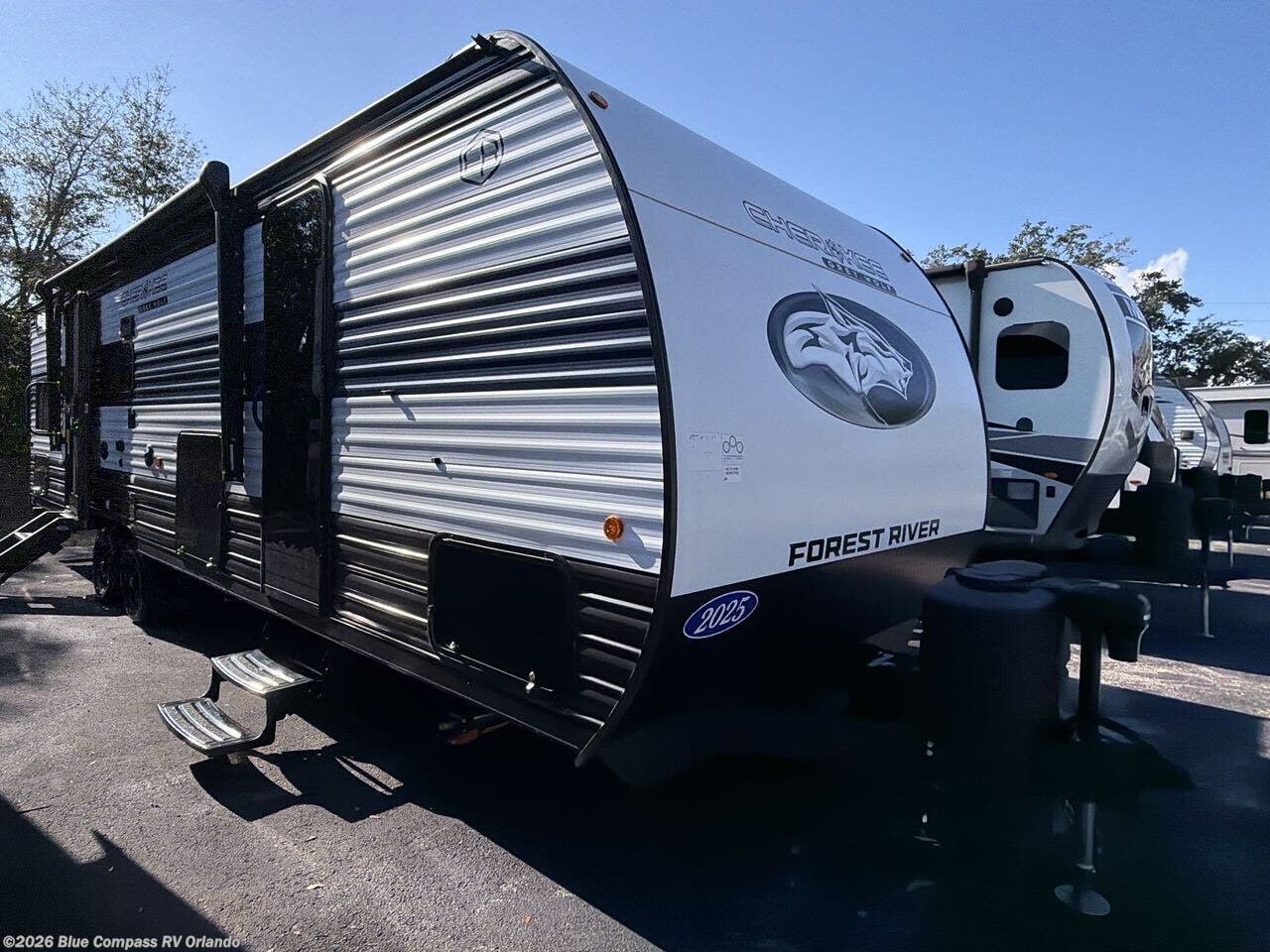 Used 2025 Forest River Cherokee Grey Wolf 27DBH available in Casselberry, Florida