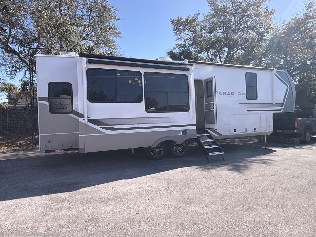 2026 Paradigm 340RL by Alliance RV from Blue Compass RV Orlando in Casselberry, Florida