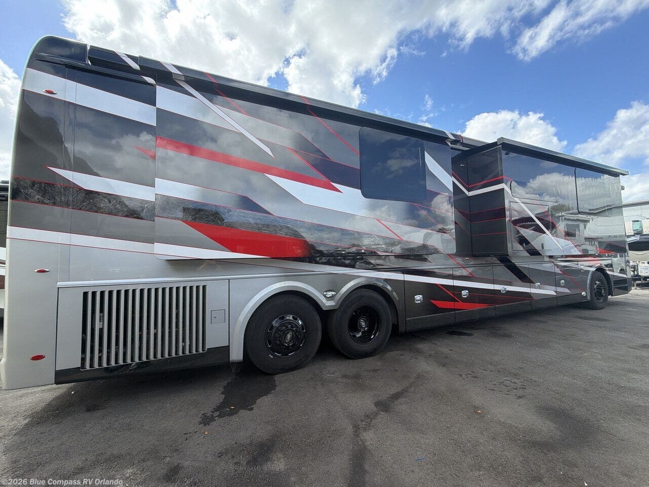 2023 Realm FS605 LV3 by Foretravel from Blue Compass RV Orlando in Casselberry, Florida