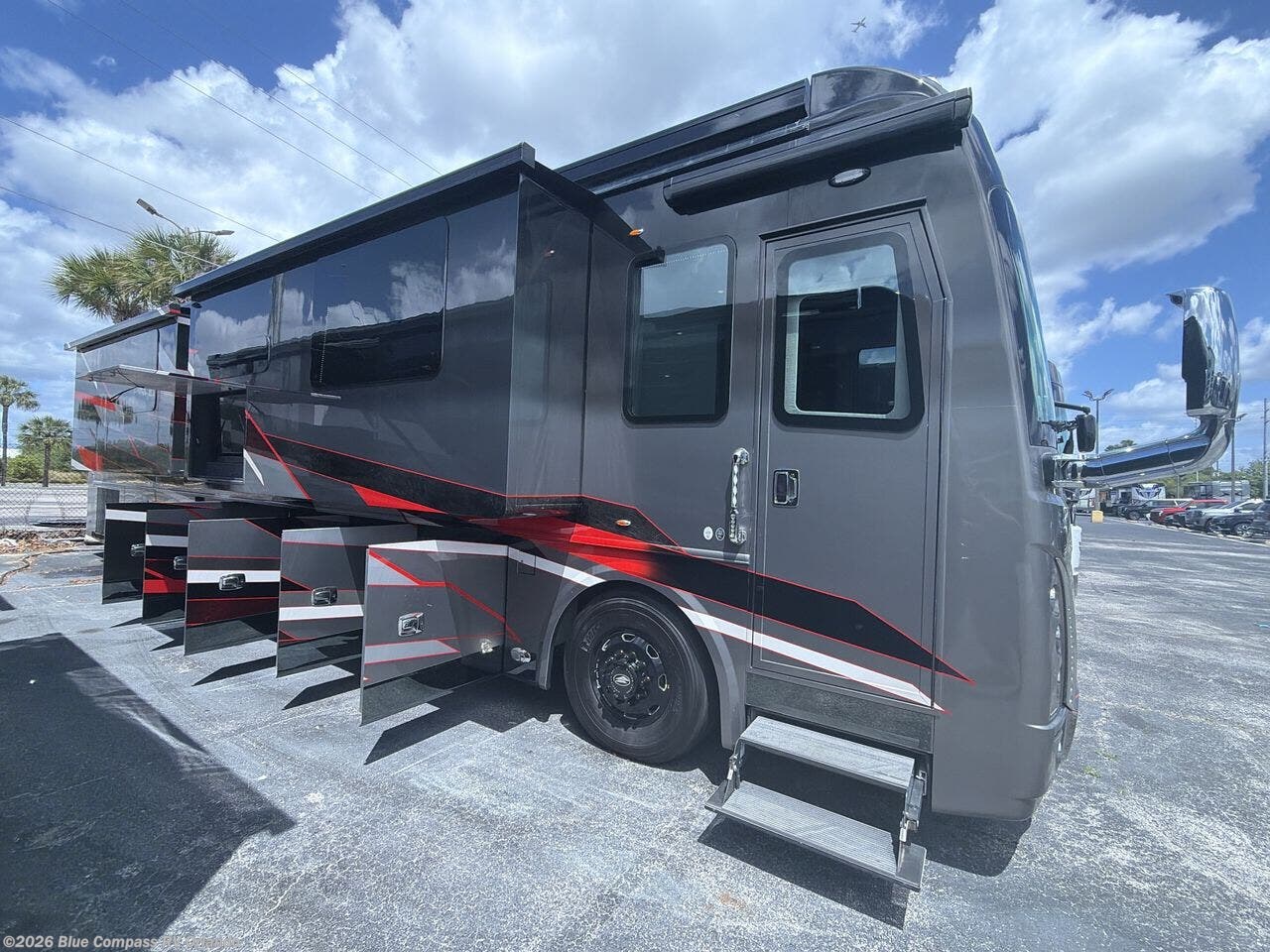 Used 2023 Foretravel Realm FS605 LV3 available in Casselberry, Florida