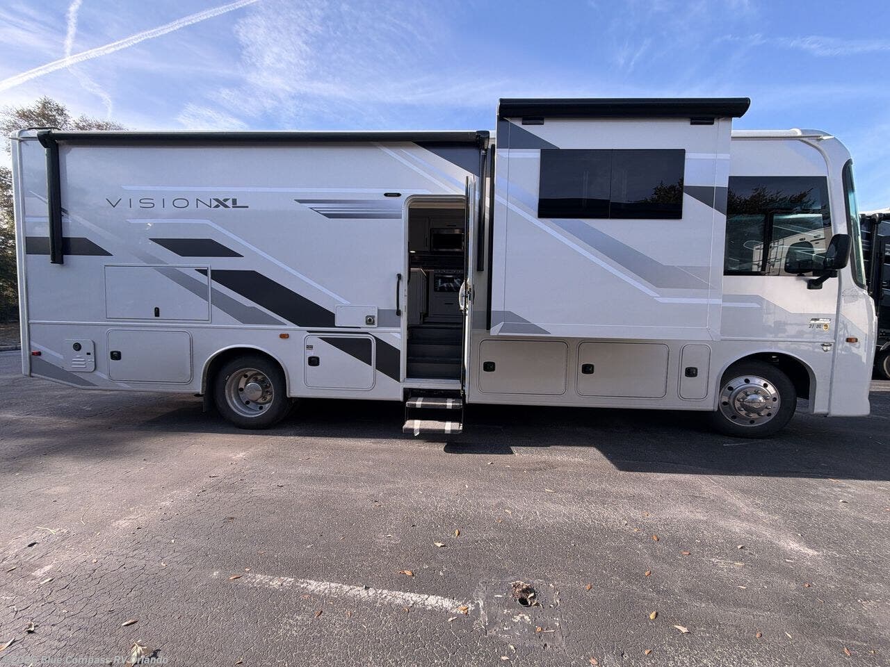 New 2026 Entegra Coach Vision XL 31UL available in Casselberry, Florida