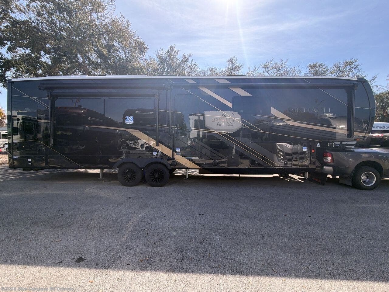 New 2026 Jayco Pinnacle 36FBTS available in Casselberry, Florida