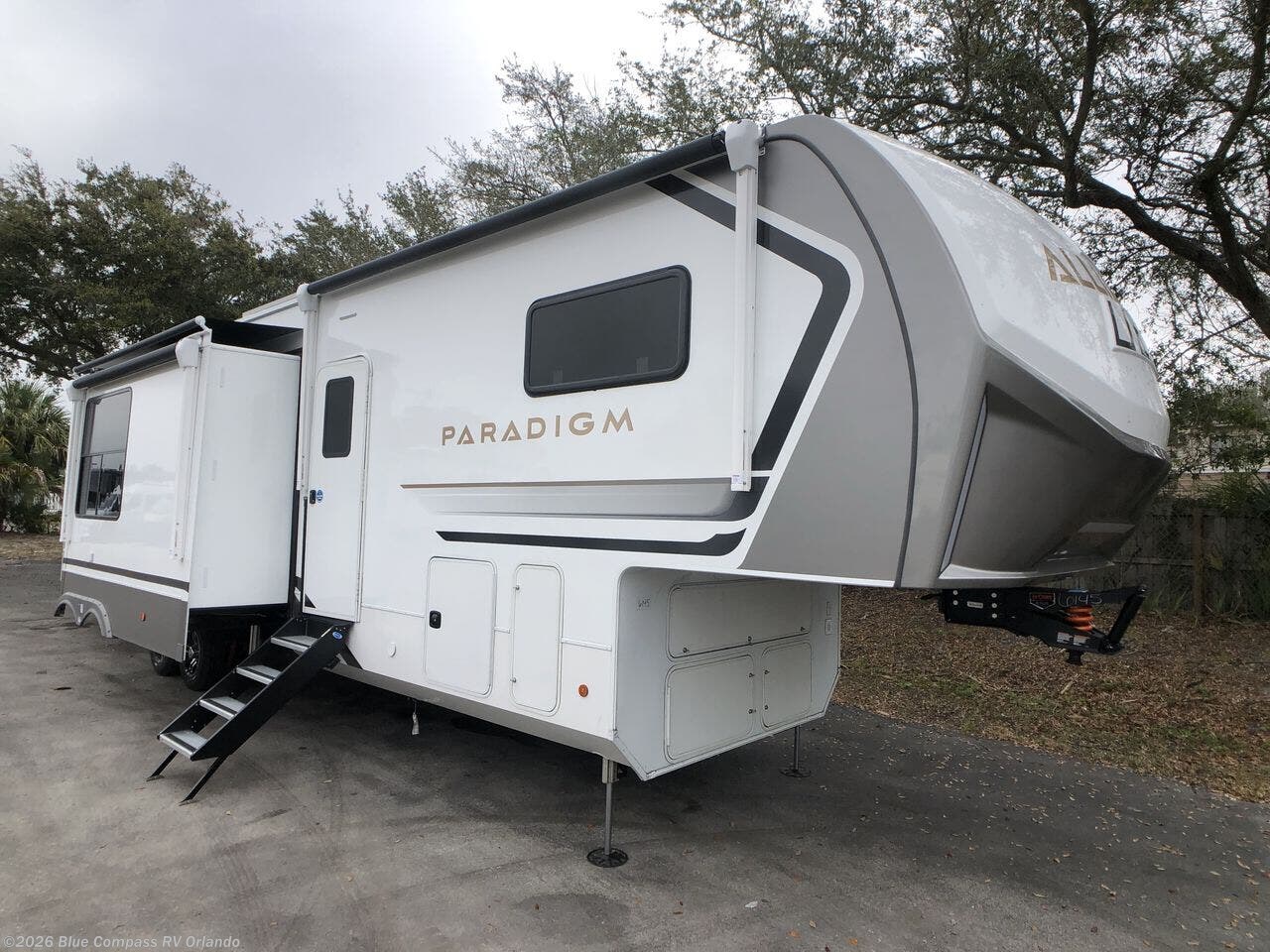2025 Paradigm 395DS by Alliance RV from Blue Compass RV Orlando in Casselberry, Florida