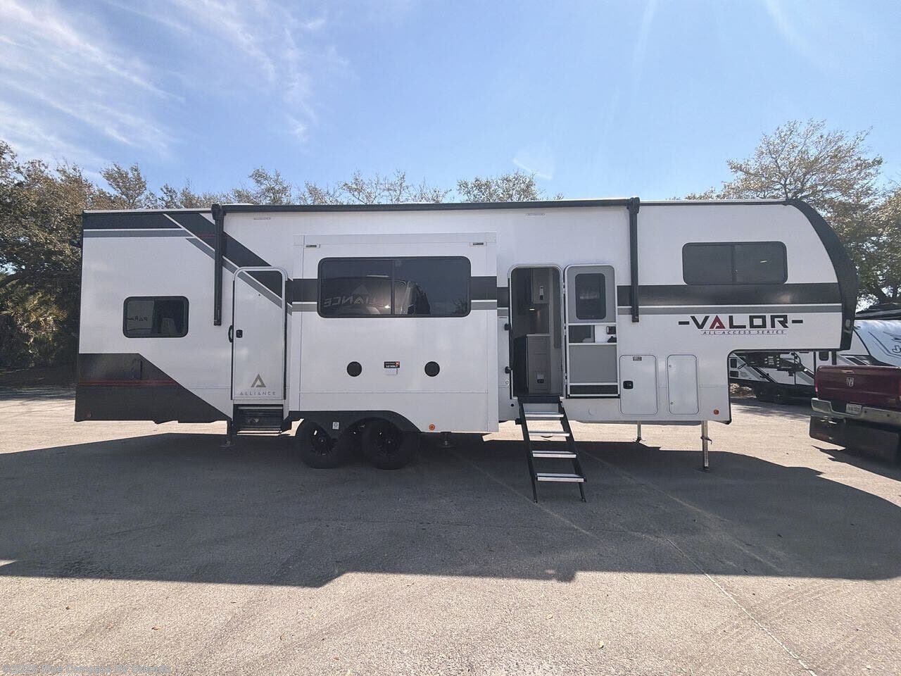 New 2026 Alliance RV Valor All-Access 32A10 available in Casselberry, Florida