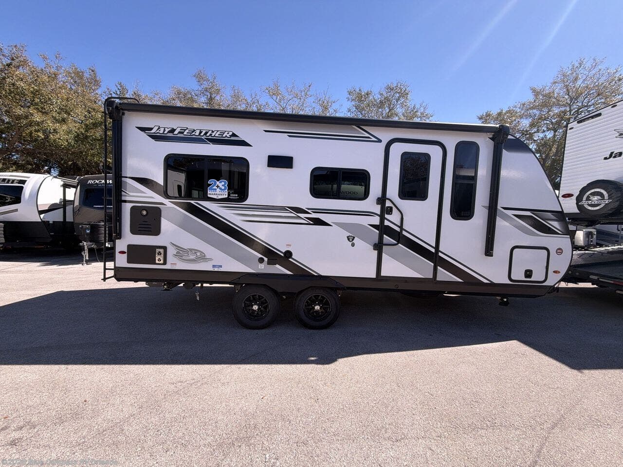New 2026 Jayco Jay Feather 19MRK available in Casselberry, Florida