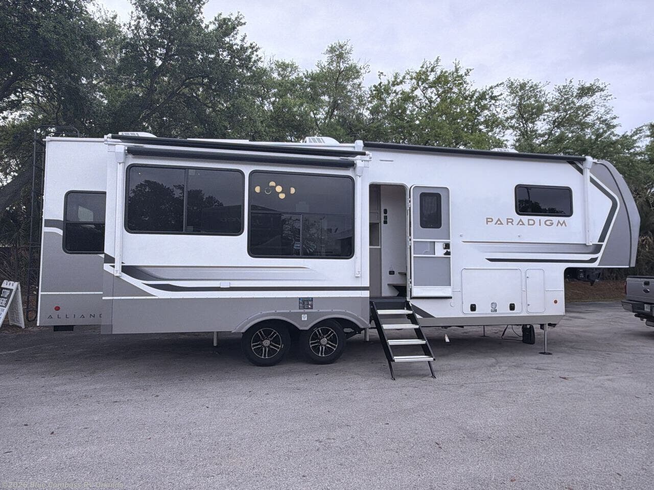 2026 Paradigm 310RL by Alliance RV from Blue Compass RV Orlando in Casselberry, Florida
