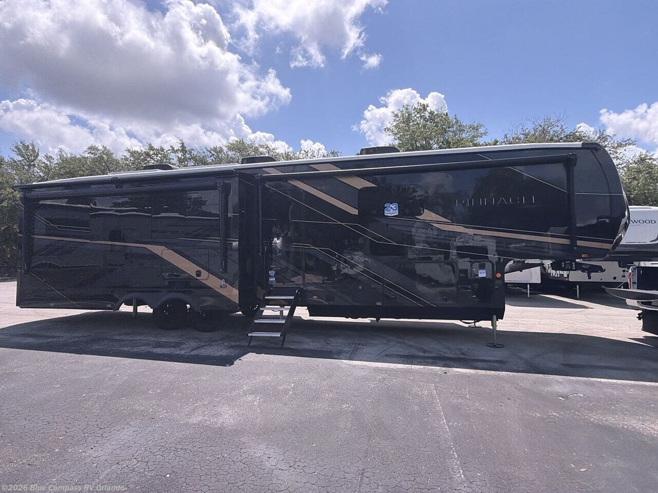 New 2026 Jayco Pinnacle 38FBRK available in Casselberry, Florida