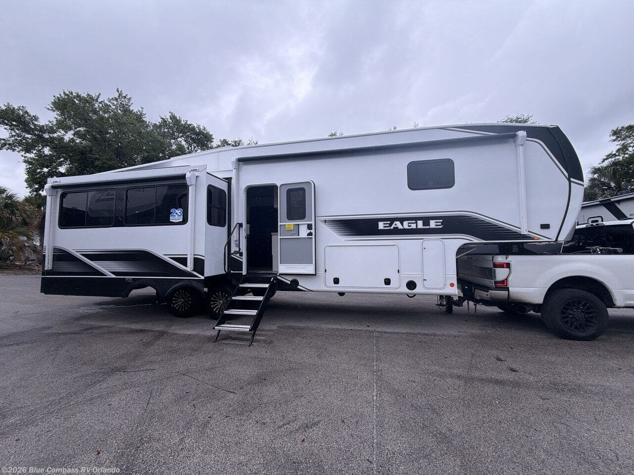 New 2026 Jayco Eagle 321RSTS available in Casselberry, Florida