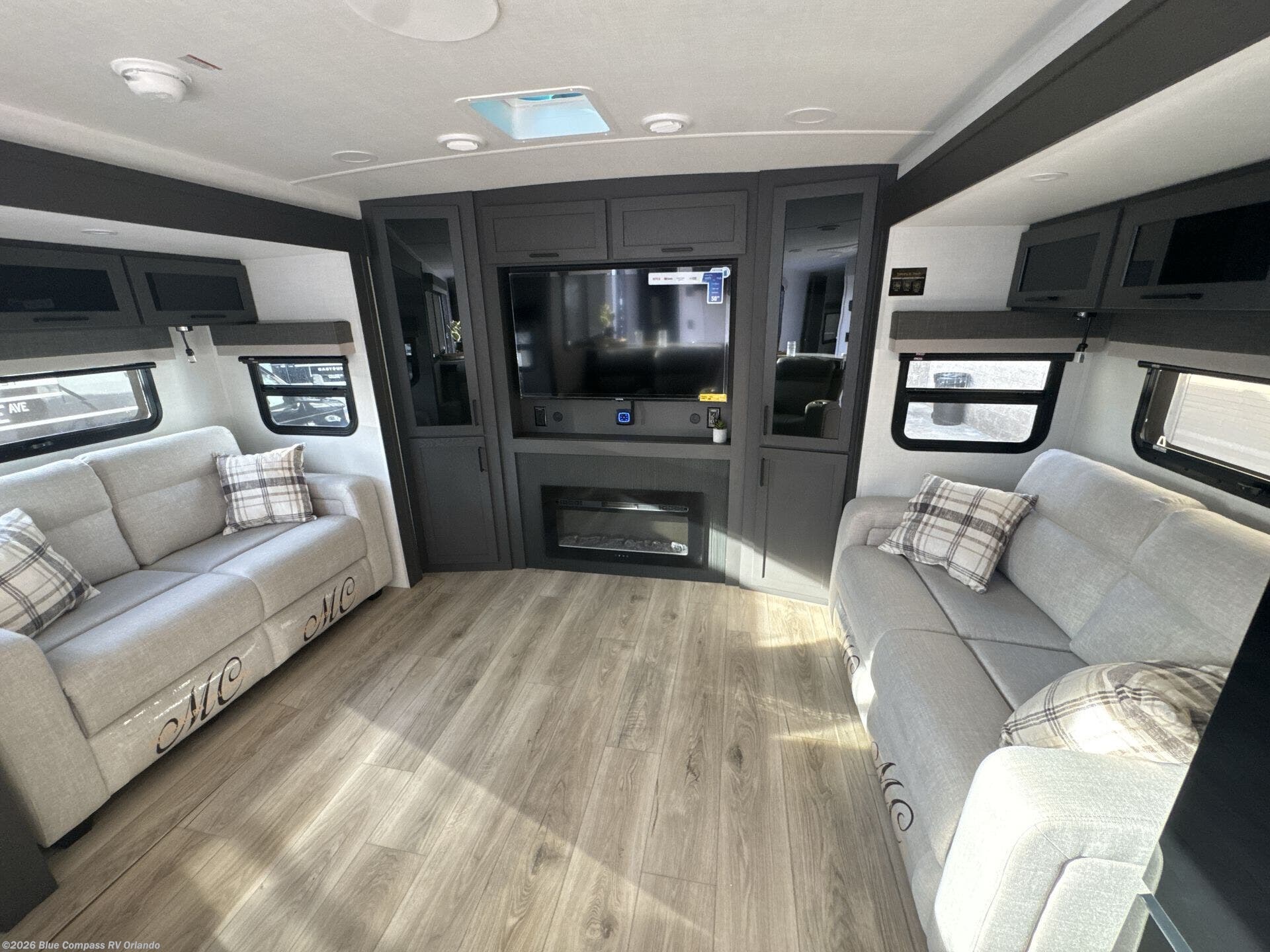 2026 Rockwood Ultra Lite 2908SRL by Forest River from Blue Compass RV Orlando in Casselberry, Florida