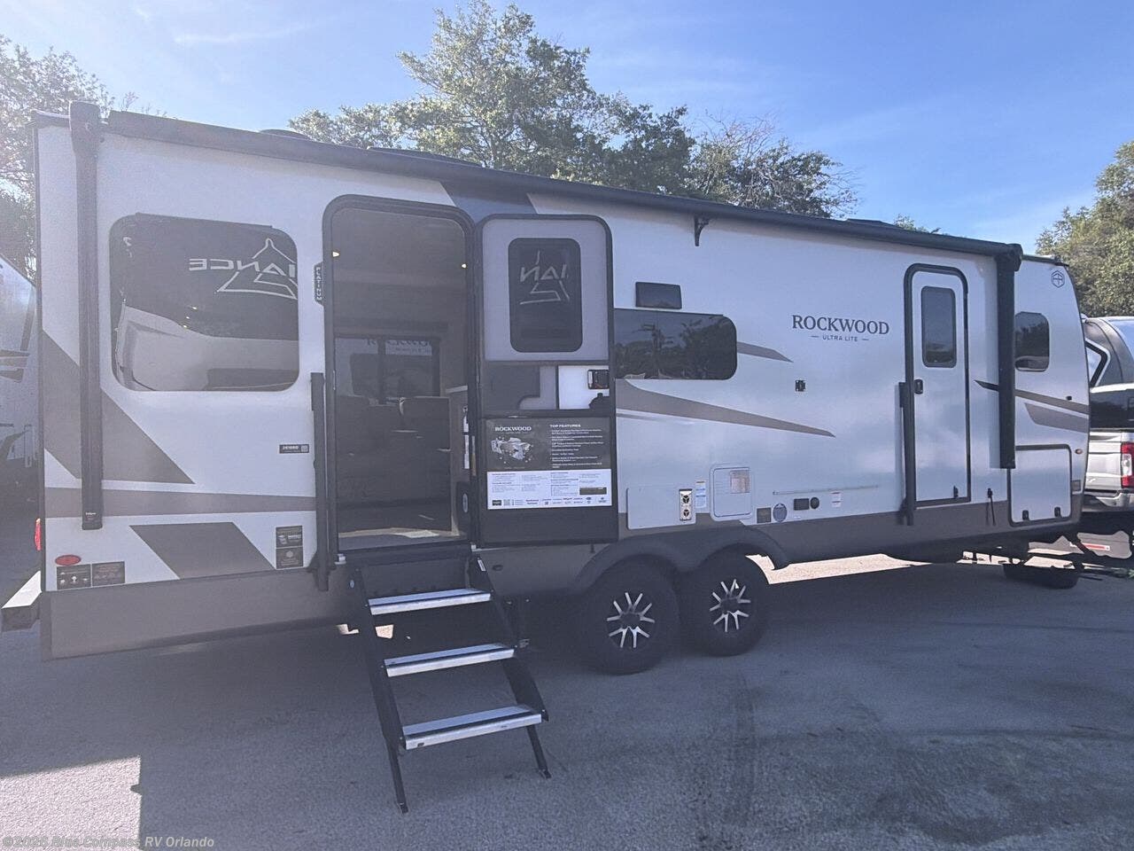2026 Rockwood Ultra Lite 2618RD by Forest River from Blue Compass RV Orlando in Casselberry, Florida