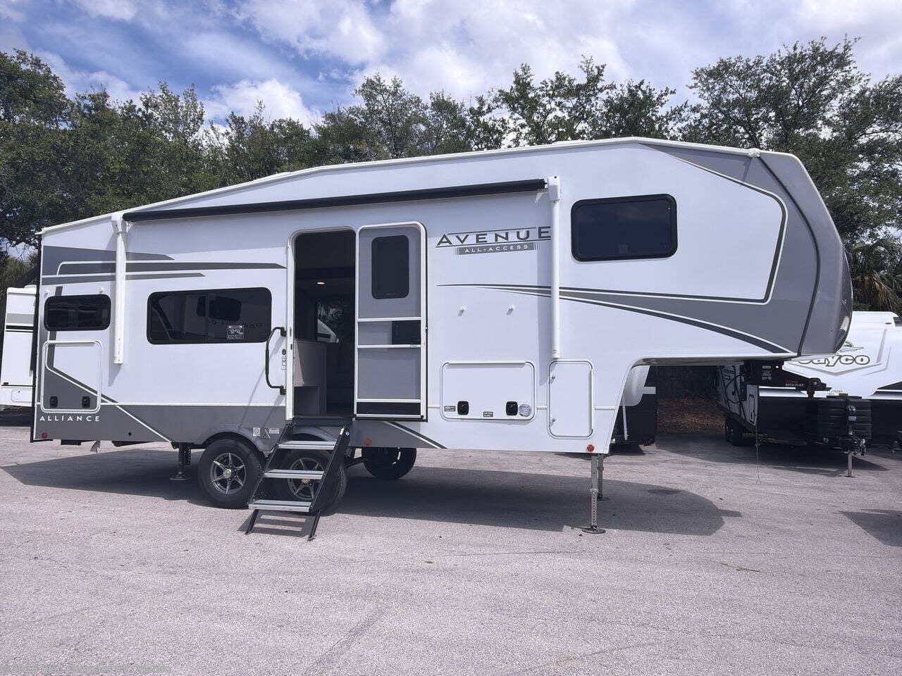 New 2026 Alliance RV Avenue All-Access 23ML available in Casselberry, Florida